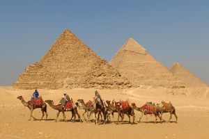 KAKO SU REŠENE NAJVEĆE MISTERIJE EGIPATSKIH PIRAMIDA? Da li su vanzemaljci pomagali, ili su Egipćani bili genijalni graditelji?