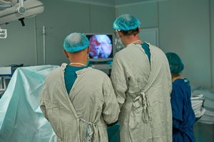 USPEH SRPSKIH I BRITANSKIH HIRURGA: Za dva dana urađene 2 transplantacije bubrega u Tiršovoj