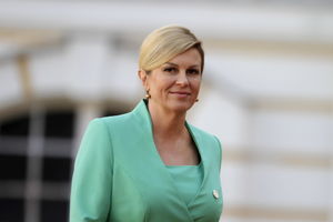 KOLINDA O DVE OMILJENE TEME - FRANJI TUĐMANU I TAKOZVANOJ VELIKOSRPSKOJ AGRESIJI: Predsednica Hrvatske se osramotila na proslavi Dana državnosti!