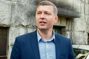 NIKAKO DA SHVATI DA GA NAROD NEĆE: Zelenović i dalje ne može da se pomiri sa katastrofom na izborima u Šapcu