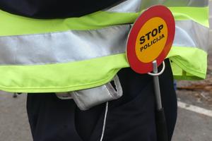 DROGIRANI VOZILI PO BEOGRADU: Dvojica vozača zadržana u službenim prostorijama policije, slede prekršajne prijave