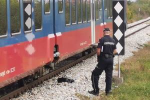 NESREĆA NA PRUZI SONTA-PRIGREVICA: Putnički voz naleteo na Zorana (54), na mestu ostao mrtav