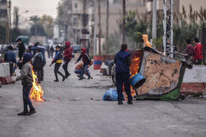 LIBAN OSIM KORONE PARALISALA POLITIČKA I EKONOMSKA KRIZA: Demonstranti blokirali puteve prekinuta isporuka kiseonika za obolele
