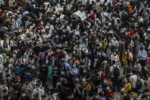KORONA IM VIŠE NIJE NI NA KRAJ PAMETI: Ovako su Kinezi proslavili 1. maj! Neviđene gužve širom zemlje, hiljade na koncertima