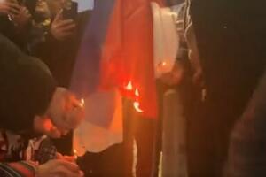 U TIRANI PALE I GAZE SRPSKE ZASTAVE: Ekstremisti u glavnom gradu Albanije čine sve da spreče dolazak predsednika Vučića