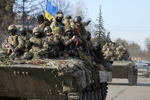 MUČE SE DA PROBIJU RUSKU ODBRANU! Američki zvaničnici: Ukrajinske trupe raštrkane, pogrešno su raspoređene