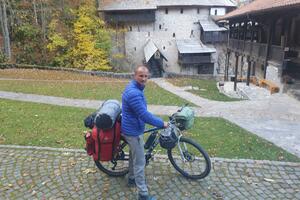 BICIKLOM OBIŠAO 25 MANASTIRA I 60 CRKAVA! Dragan Šibalić za tri nedelje prešao 1.000 kilometara na hodočašću po Kosmetu