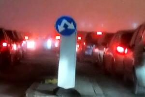 OGROMNE GUŽVE U PREŠEVU: Kilometarske kolone s obe strane granice, evo koliko se čeka! Spustila se magla (VIDEO)