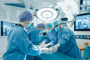 ČOVEKU PRESADILI BUBREG BEBE: Veliki uspeh lekara, organi "proradili" tokom operacije