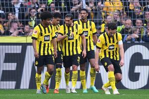 MILIONERI ŠESTICOM PRIŠLI NA BOD BAJERNU: Borusija Dortmund ubedljiva protiv Volfsburga