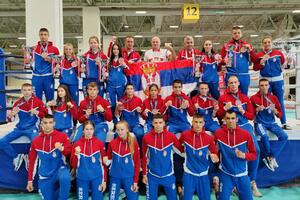 FANTASTIČAN USPEH JUNIORA: Kikbokseri Srbije osvojili 19 medalja na EP
