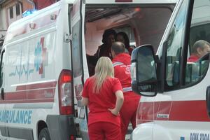 UŽAS U CENTRU BEOGRADA: Vozač autobusa prošao na crveno i UDARIO DEVOJČICU na pešačkom - zadobila povrede opasne po život