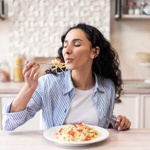 5 navika koje treba izbegavati nakon obroka: Mogu doneti više štete nego