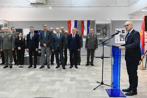 MINISTAR VUČEVIĆ OTVORIO IZLOŽBU: "Srbija pamti – 25. godišnjica odbrane otadžbine od NATO agresije" u Vojnom muzeju (FOTO)