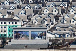 KAKO IZGLEDA ŽIVOT U SEVERNOJ KOREJI? Najnovije fotografije pokazuju TMURNU istinu izolovane zemlje! (FOTO)