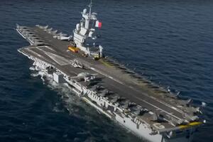 "ŠARL DE GOL" POD PALICOM NATO: Prvi put u istoriji francuskim nosačem aviona rukovodi američki admiral