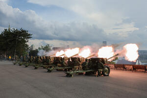 GRMELO NA KALEMEGDANU: Počasna artiljerijska paljba povodom Dana pobede (FOTO)