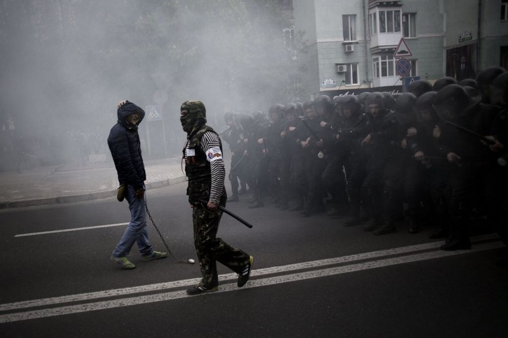 Neredi u Donjecku, foto: AP