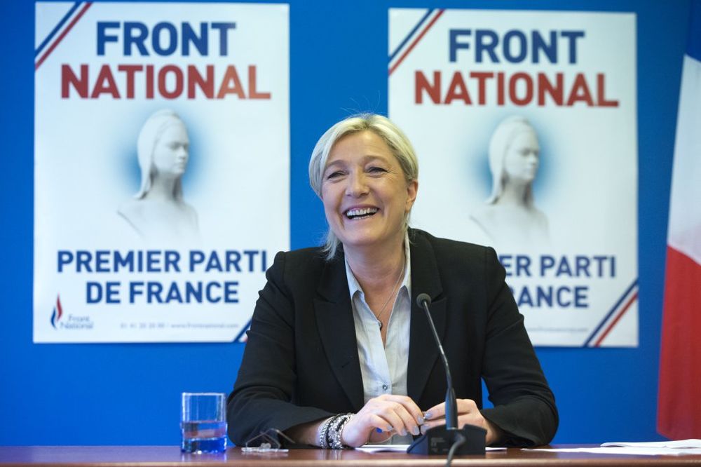 Marin Le Pen: Porošenko, izaberi put razuma i prekini ofanzivu Foto AP